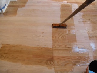 applying polyurethane