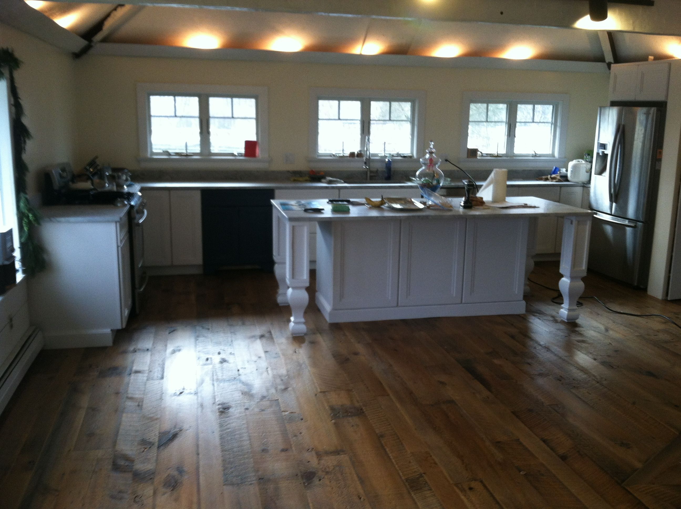 reclaimed pine flooring