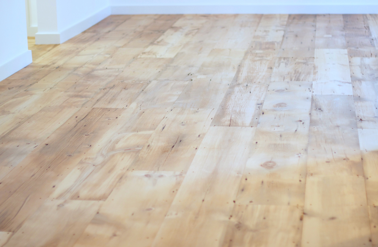 reclaimed wood flooring
