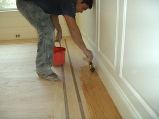 applying polyurethane