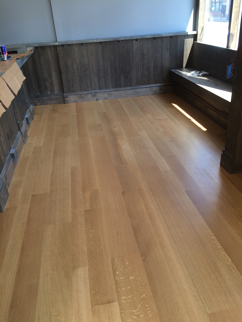 wide plank flooring