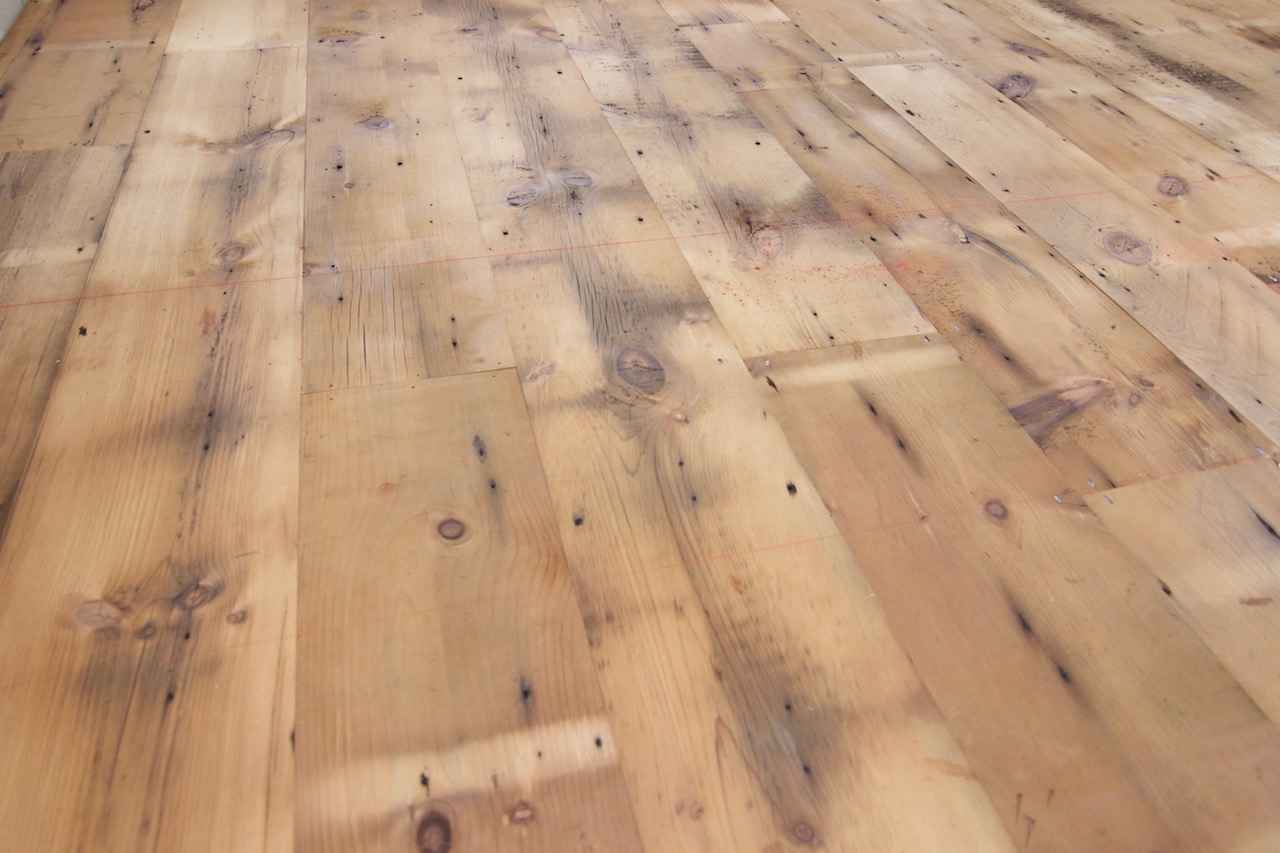 reclaimed white pine flooring